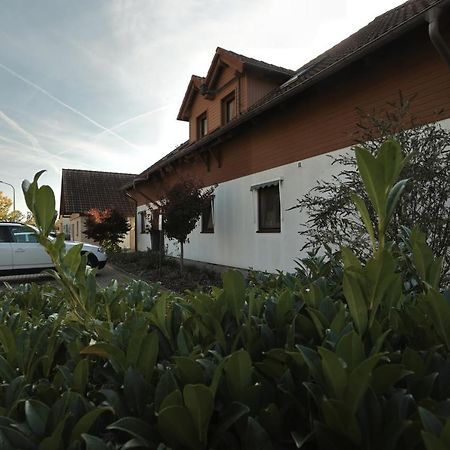 Pension Zum Paradies Harthausen  Exterior photo